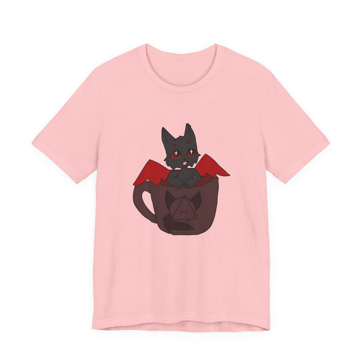 Chi in a Mug T-Shirt – Süßes Fledermaus-Kätzchen in der Kakaotasse