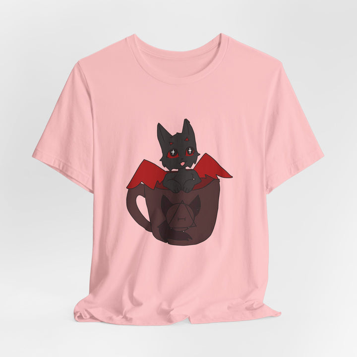 Chi in a Mug T-Shirt – Süßes Fledermaus-Kätzchen in der Kakaotasse